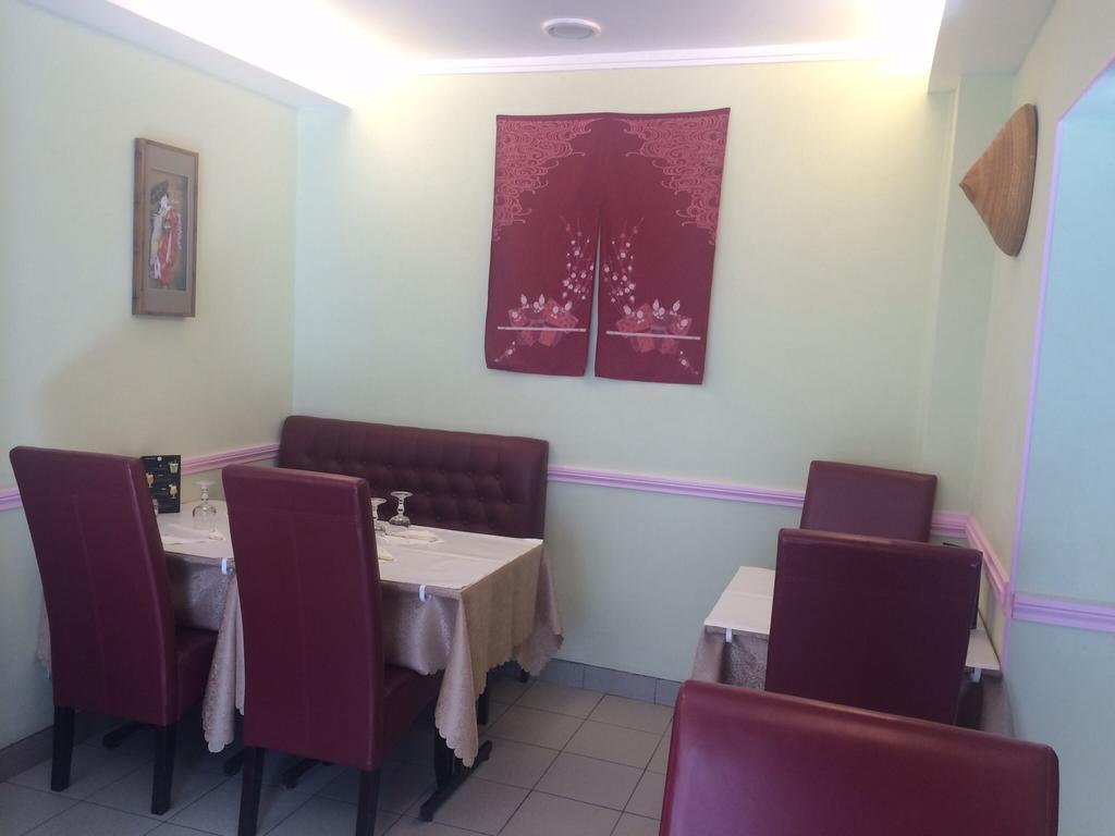 Hotel Restaurant Tokyo Trouville-sur-Mer Buitenkant foto